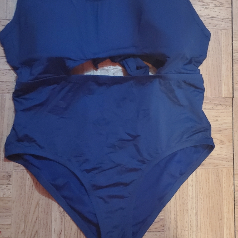 BATHING SUIT